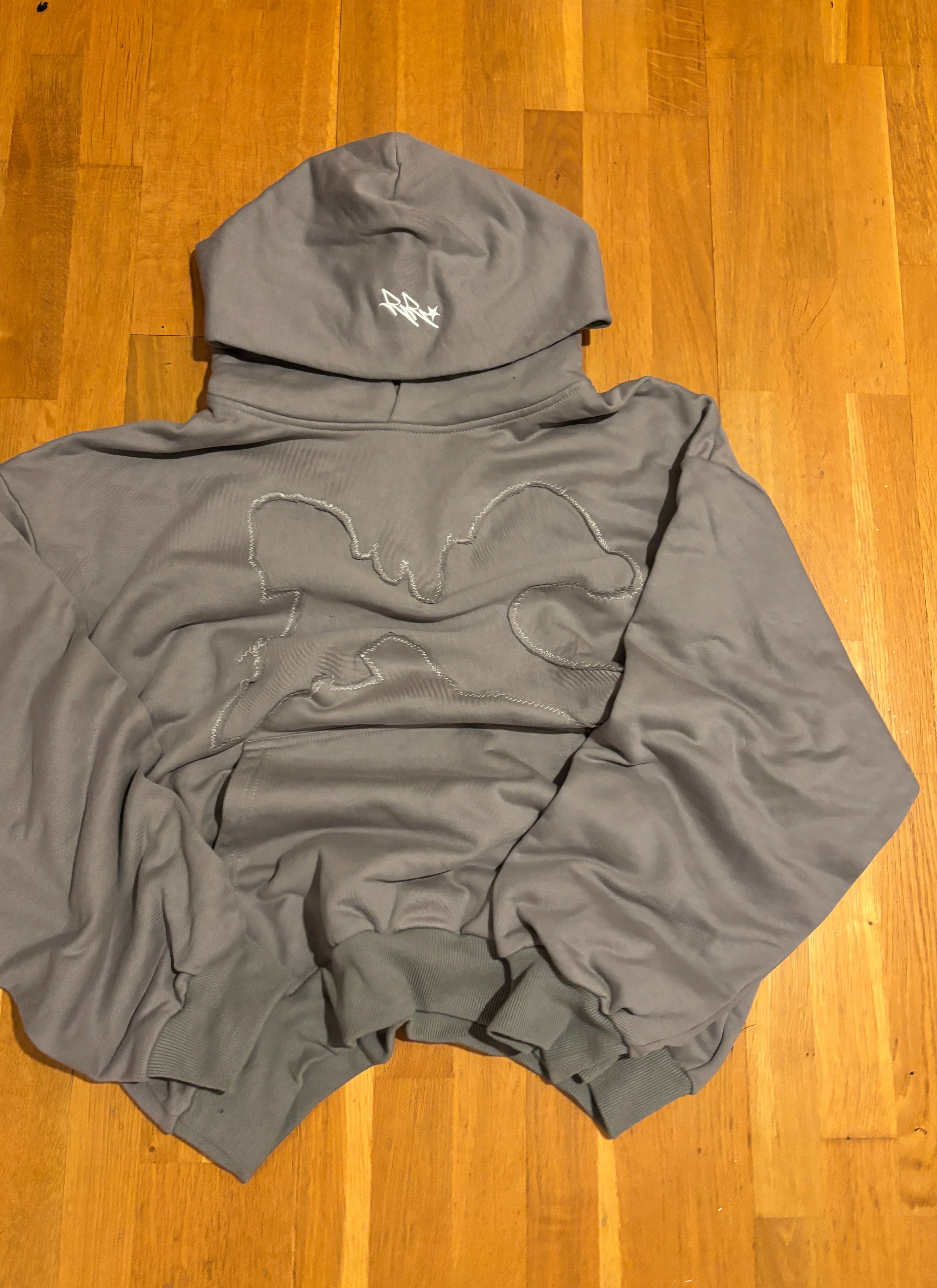 CRANZ X RVK ROSES hettupeysa