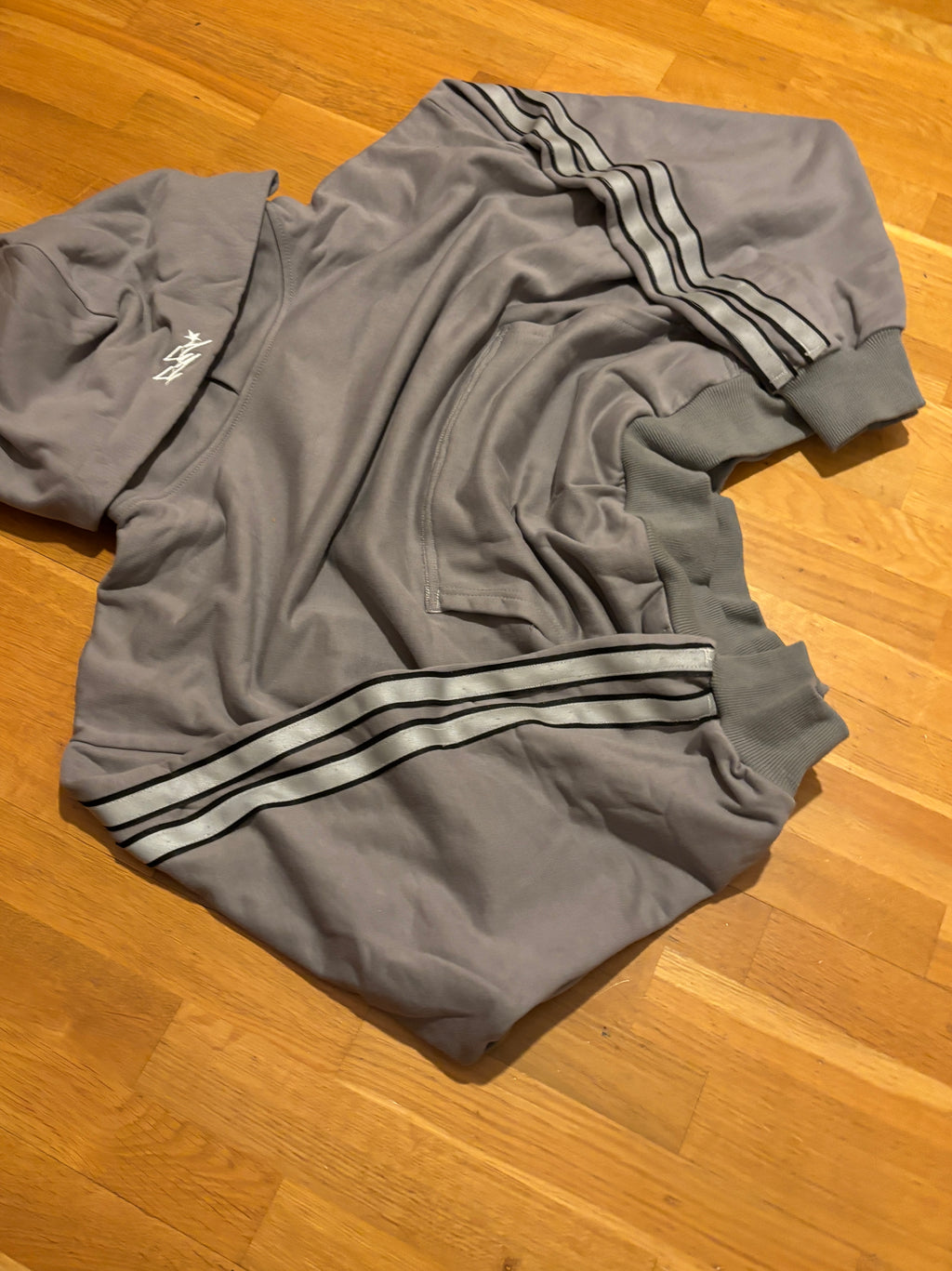 CRANZ X RVK ROSES 2 stripe hettupeysa