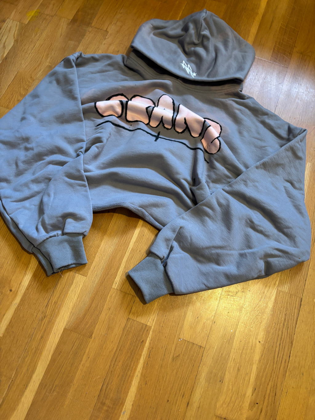 CRANZ X RVK ROSES hettupeysa