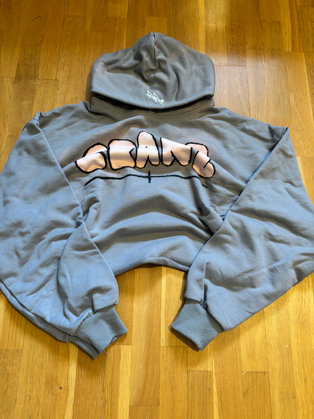 CRANZ X RVK ROSES hettupeysa