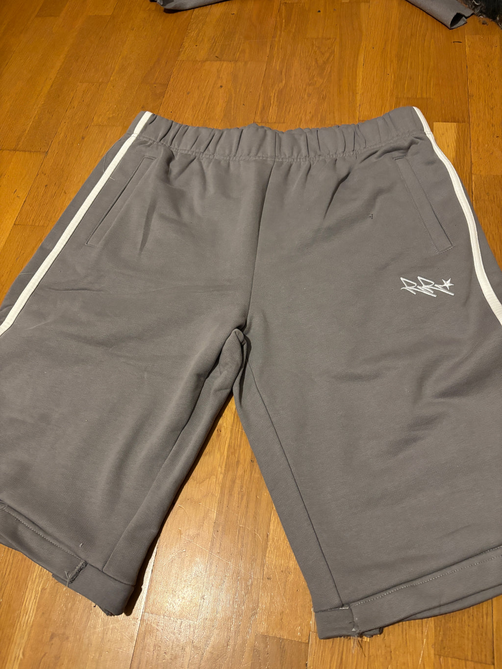 CRANZ X RVK ROSES stutt buxur